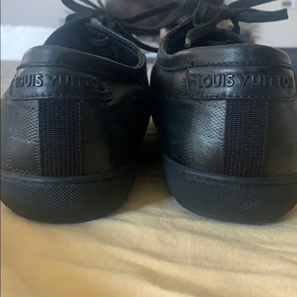 Men’s Louis Vuitton Dress Sneakers - Picture 4 of 6